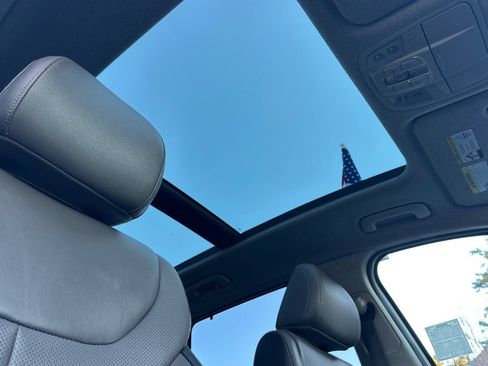 Used 2019 Hyundai Santa Fe FWD image 16