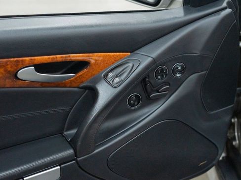 Used 2008 Mercedes-Benz SL 55 AMG image 16