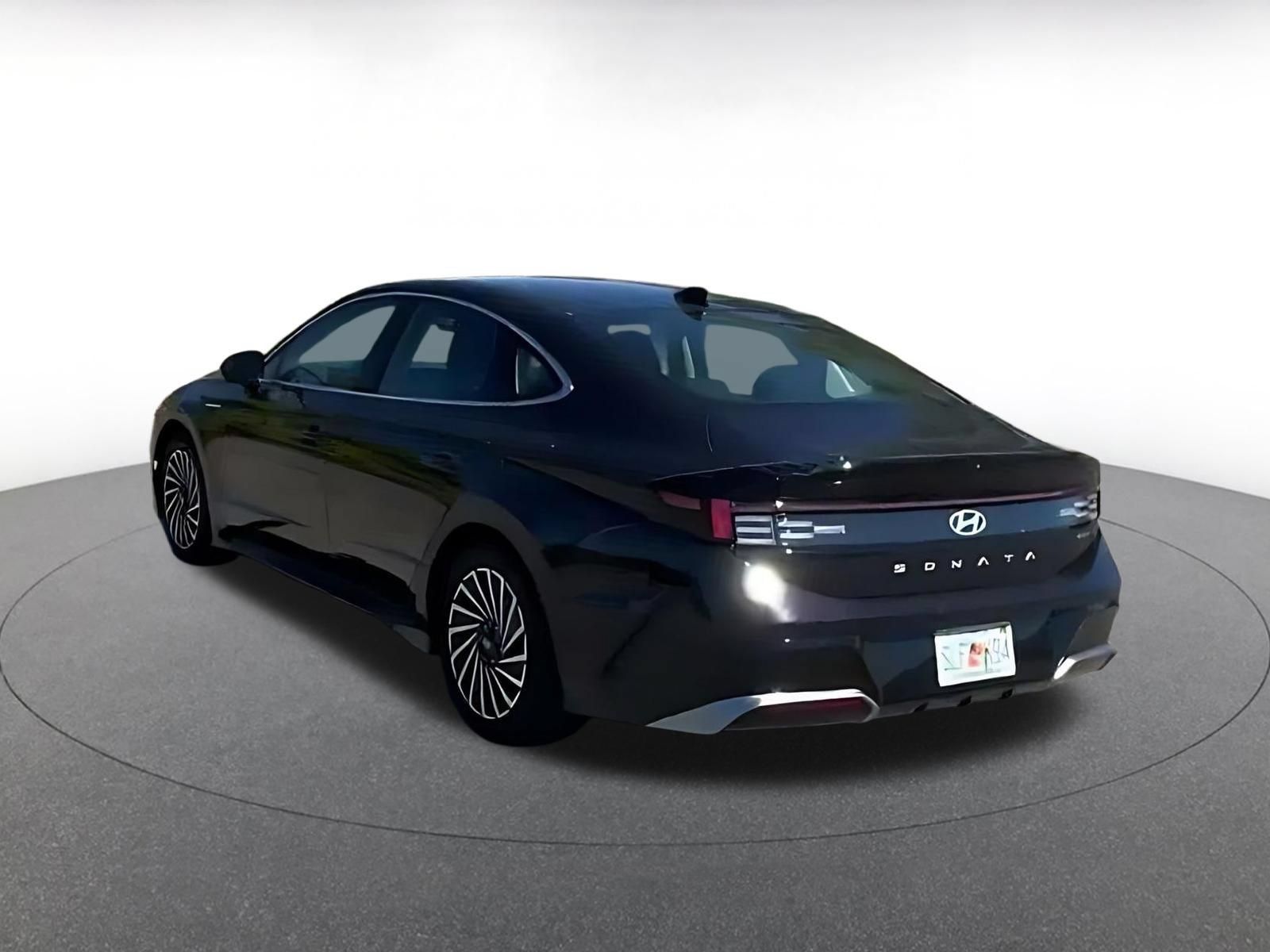Used 2025 Hyundai Sonata SEL FWD image 14