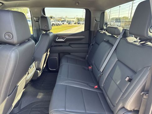 Certified 2023 GMC Sierra 1500 SLT w/ SLT Premium Package image 30