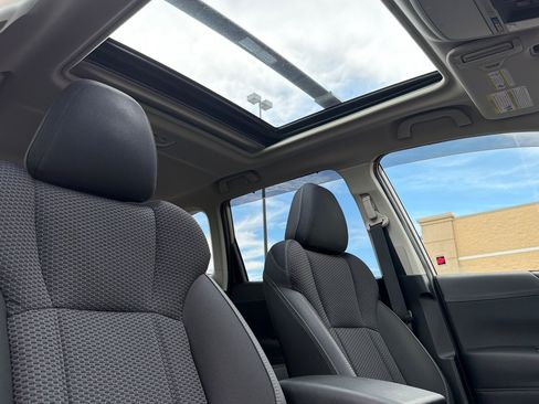 Used 2024 Subaru Forester Premium AWD/4WD image 17