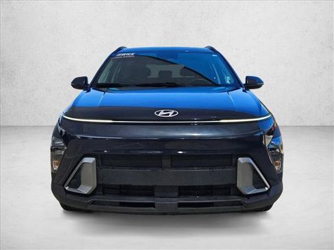 Used 2024 Hyundai Kona SEL image 2