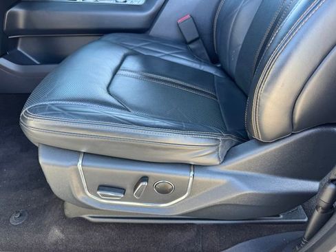Used 2022 Ford Expedition Platinum AWD/4WD image 15