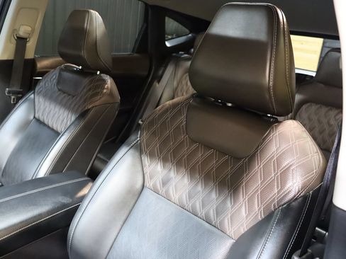 Used 2025 Nissan Murano Platinum w/ Cargo Package AWD/4WD image 32
