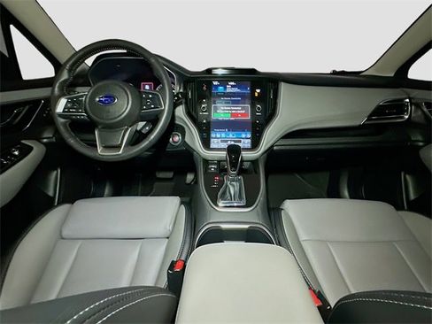 Used 2025 Subaru Outback Limited image 9