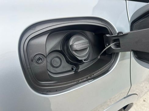 Used 2026 Porsche Cayenne E-Hybrid Coupe image 45