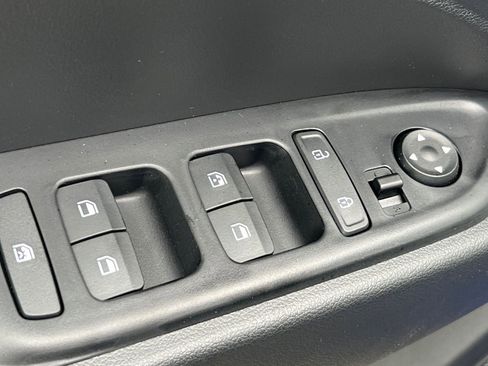 New 2025 Hyundai Venue SEL image 12