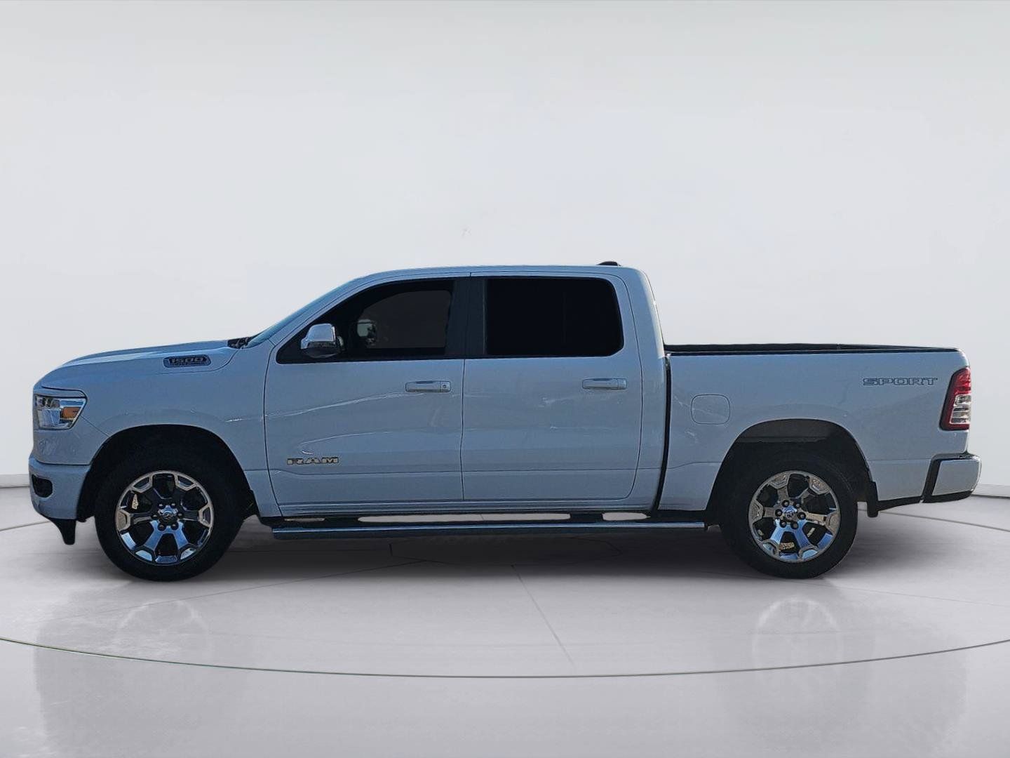 Used 2023 RAM 1500 Lone Star AWD/4WD image 2