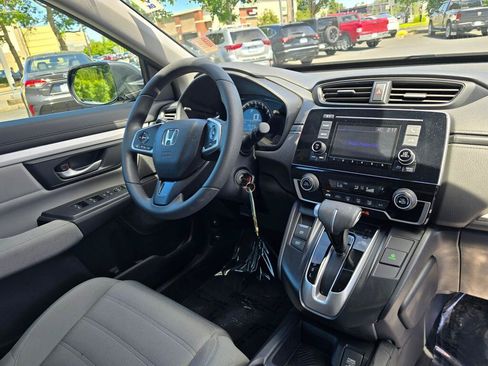 Used 2018 Honda CR-V LX image 9