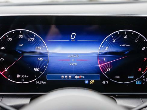 Certified 2025 Mercedes-Benz GLC 300 image 22