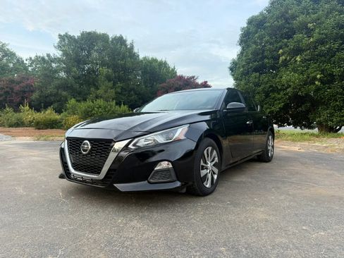 Used 2020 Nissan Altima 2.5 S FWD image 1