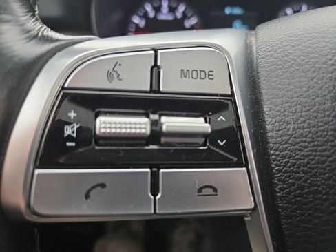 Used 2022 Kia Telluride EX w/ EX Premium Package image 25