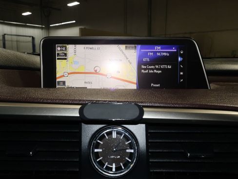 Used 2016 Lexus RX 450h AWD w/ Luxury Package image 12