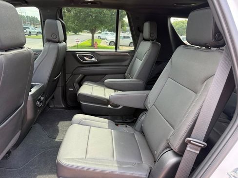 Used 2023 Chevrolet Tahoe Z71 w/ Luxury Package AWD/4WD image 17