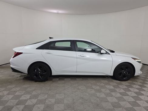 Used 2021 Hyundai Elantra SEL FWD image 8