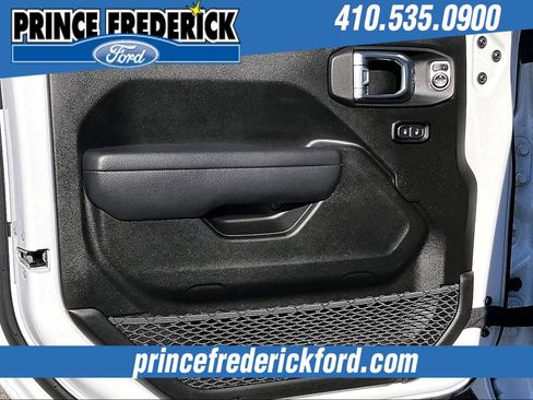 Used 2025 Jeep Wrangler Sport S image 21