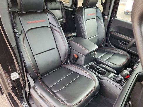 Certified 2024 Jeep Wrangler Unlimited Rubicon AWD/4WD image 13