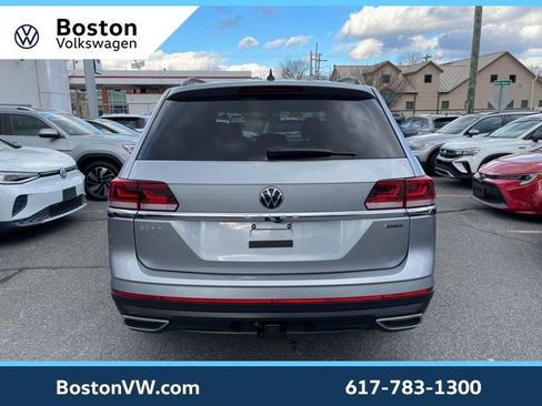 Used 2023 Volkswagen Atlas SE image 3