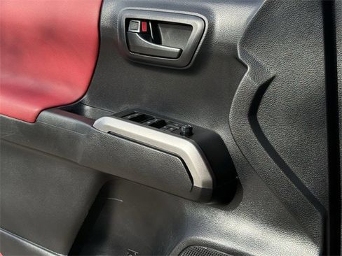 Used 2021 Toyota Tacoma SR5 image 23