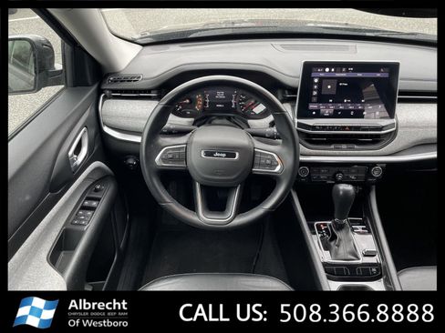 Used 2022 Jeep Compass Latitude image 24