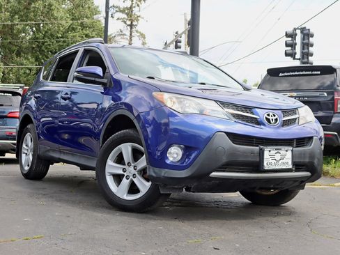 Used 2014 Toyota RAV4 XLE AWD/4WD image 8