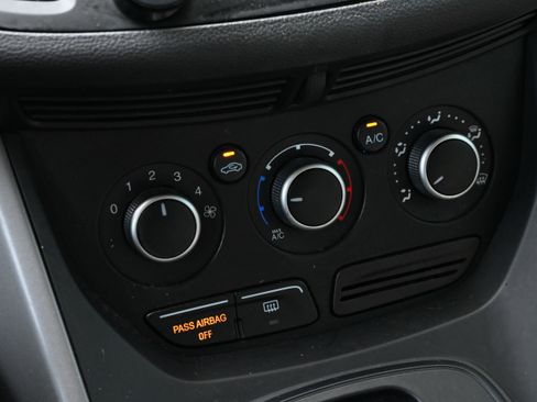 Used 2015 Ford Escape SE image 19