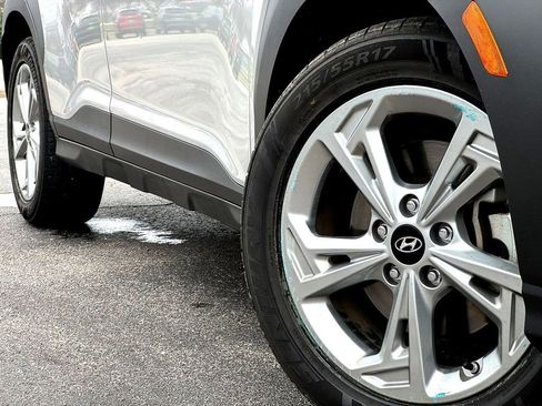 Used 2023 Hyundai Kona SEL image 2