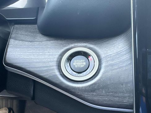 Used 2023 Jeep Grand Cherokee L Limited w/ Luxury Tech Group II image 38