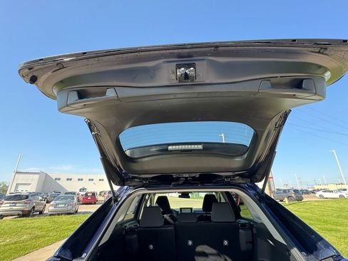Used 2025 Toyota RAV4 XLE AWD/4WD image 51