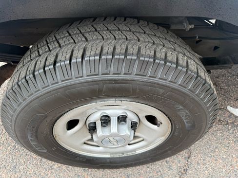 Used 2020 Chevrolet Express 2500 Extended w/ Communications Package image 27