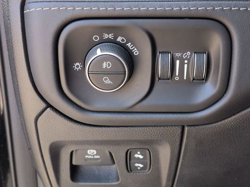 Used 2021 RAM 1500 Limited AWD/4WD image 19