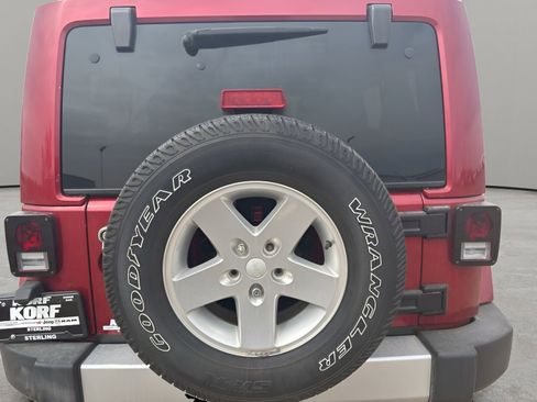 Used 2012 Jeep Wrangler Unlimited Sahara w/ Dual Top Group image 16