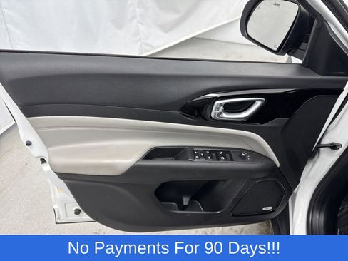 Used 2023 Jeep Compass Limited w/ Sun and Sound Group image 13