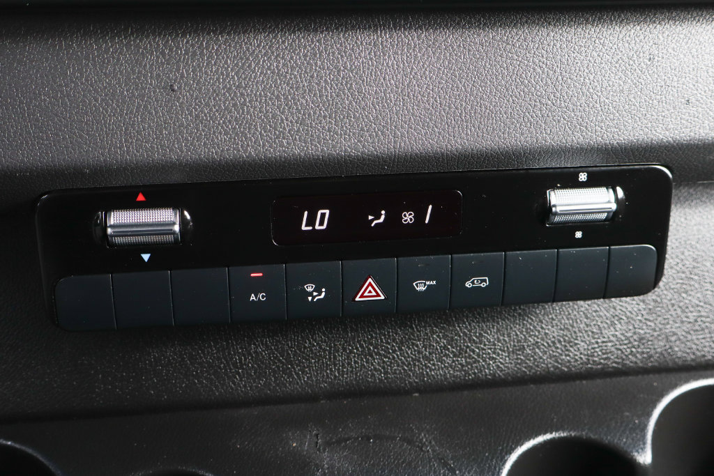 Used 2023 Mercedes-Benz Sprinter 2500 image 29