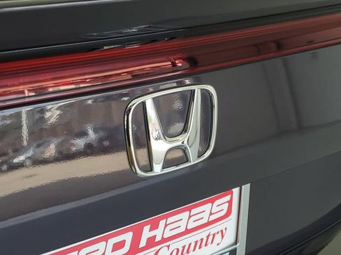Used 2023 Honda Civic EX-L image 9