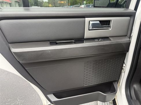 Used 2013 Ford Expedition Limited AWD/4WD image 46