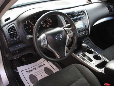 Used 2015 Nissan Altima 2.5 S w/ Special Edition Package image 17