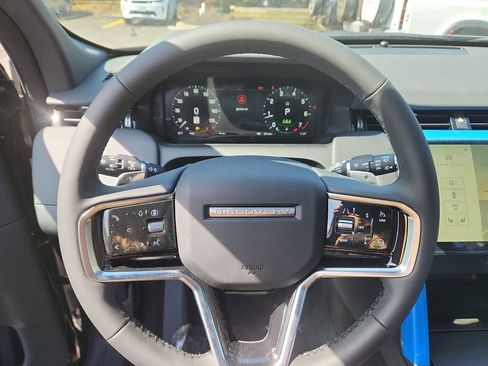 New 2026 Land Rover Discovery Sport Landmark AWD/4WD image 9