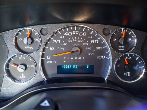 Used 2023 Chevrolet Express 2500 Extended w/ Driver Convenience Package image 10