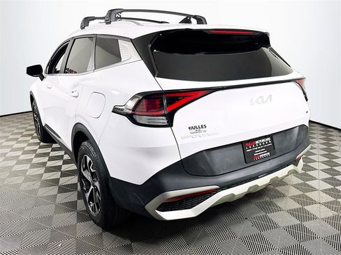 Used 2024 Kia Sportage EX image 5