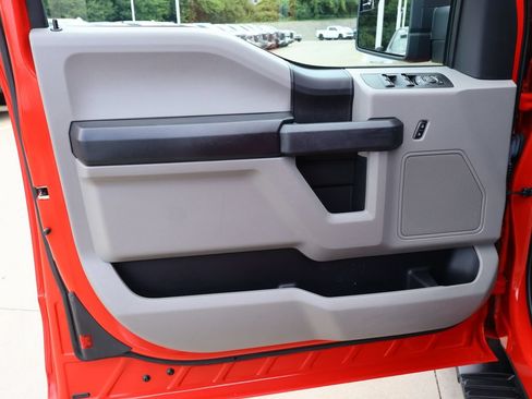 Used 2017 Ford F150 XL w/ Equipment Group 101A Mid AWD/4WD image 11