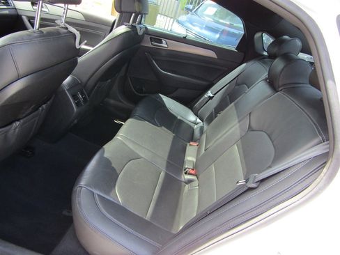 Used 2015 Hyundai Sonata Sport 2.0T w/ Option Group 07 FWD image 8