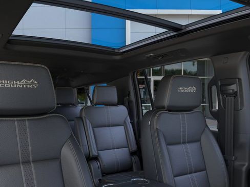 New 2026 Chevrolet Suburban High Country AWD/4WD image 26