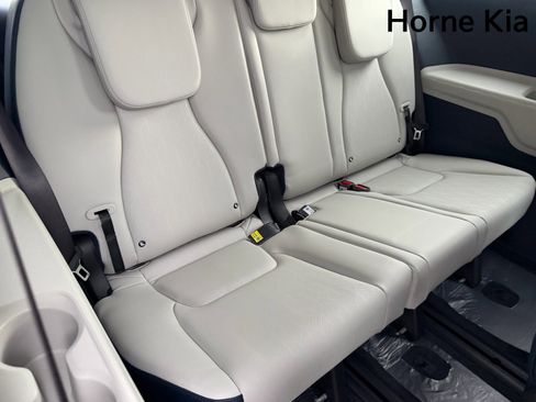 New 2026 Kia Carnival EX image 14
