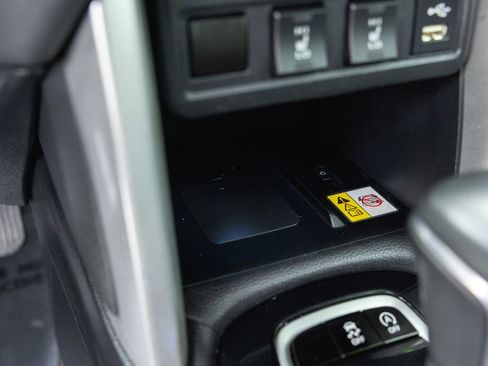 Certified 2022 Toyota Corolla Cross XLE w/ Convenience Package image 22