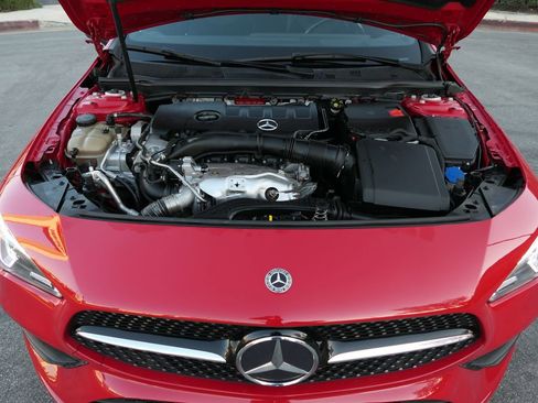 Used 2020 Mercedes-Benz CLA 250 image 30