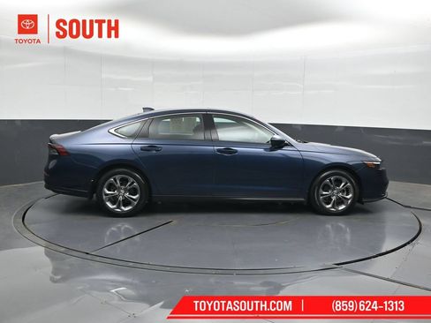 Used 2024 Honda Accord EX image 3
