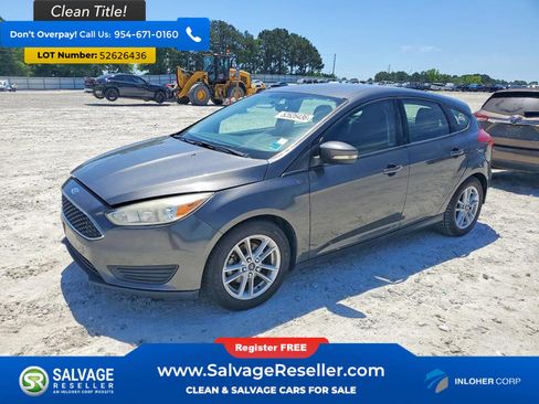 Used 2017 Ford Focus SE FWD image 1