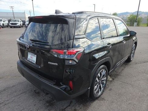 Used 2026 Subaru Forester Touring AWD/4WD image 3