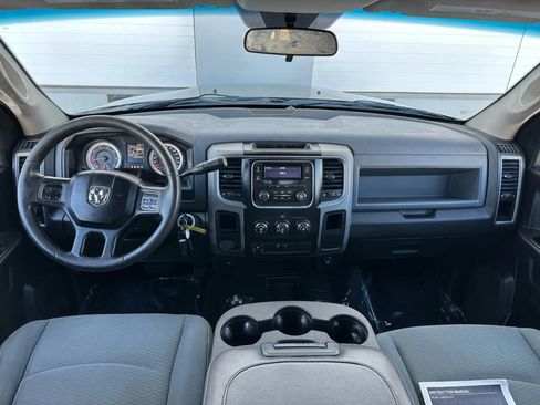 Used 2014 RAM 2500 Tradesman w/ Chrome Appearance Group AWD/4WD image 16